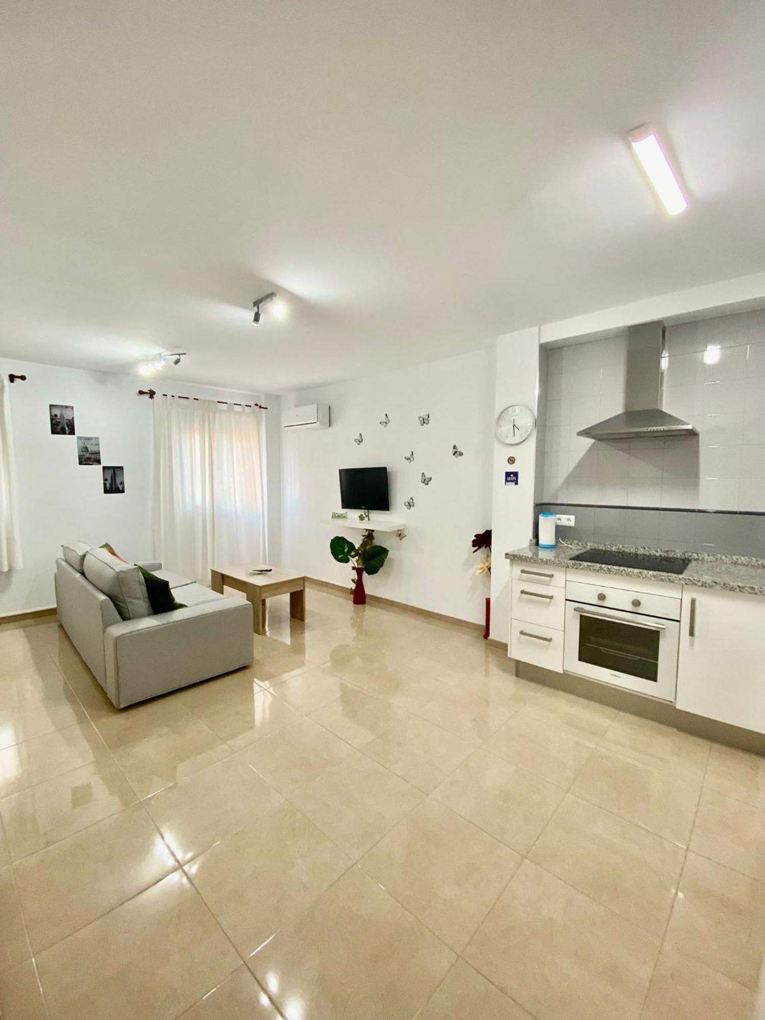 “Smile Nerja” Chic Apartment With Wifi, 4 Guests エクステリア 写真