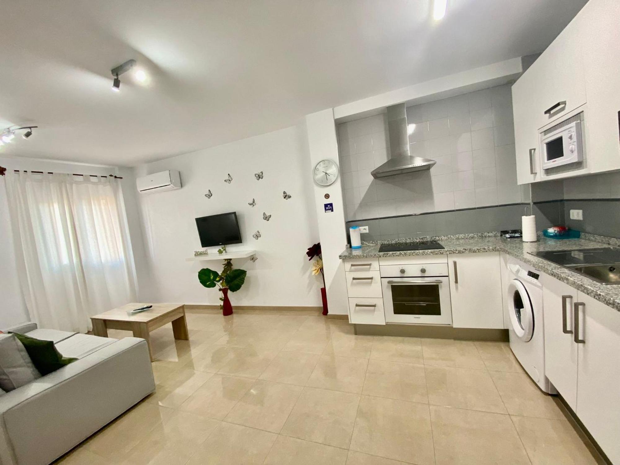 “Smile Nerja” Chic Apartment With Wifi, 4 Guests エクステリア 写真